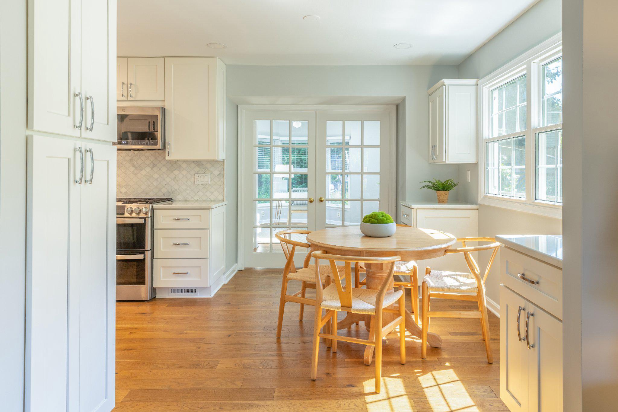 6208 GENTLE LANE