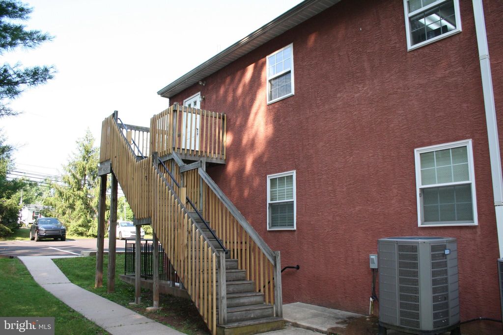 Photo of 168 W Ridge Pike, LIMERICK, PA 19468 (MLS # PAMC2164910)