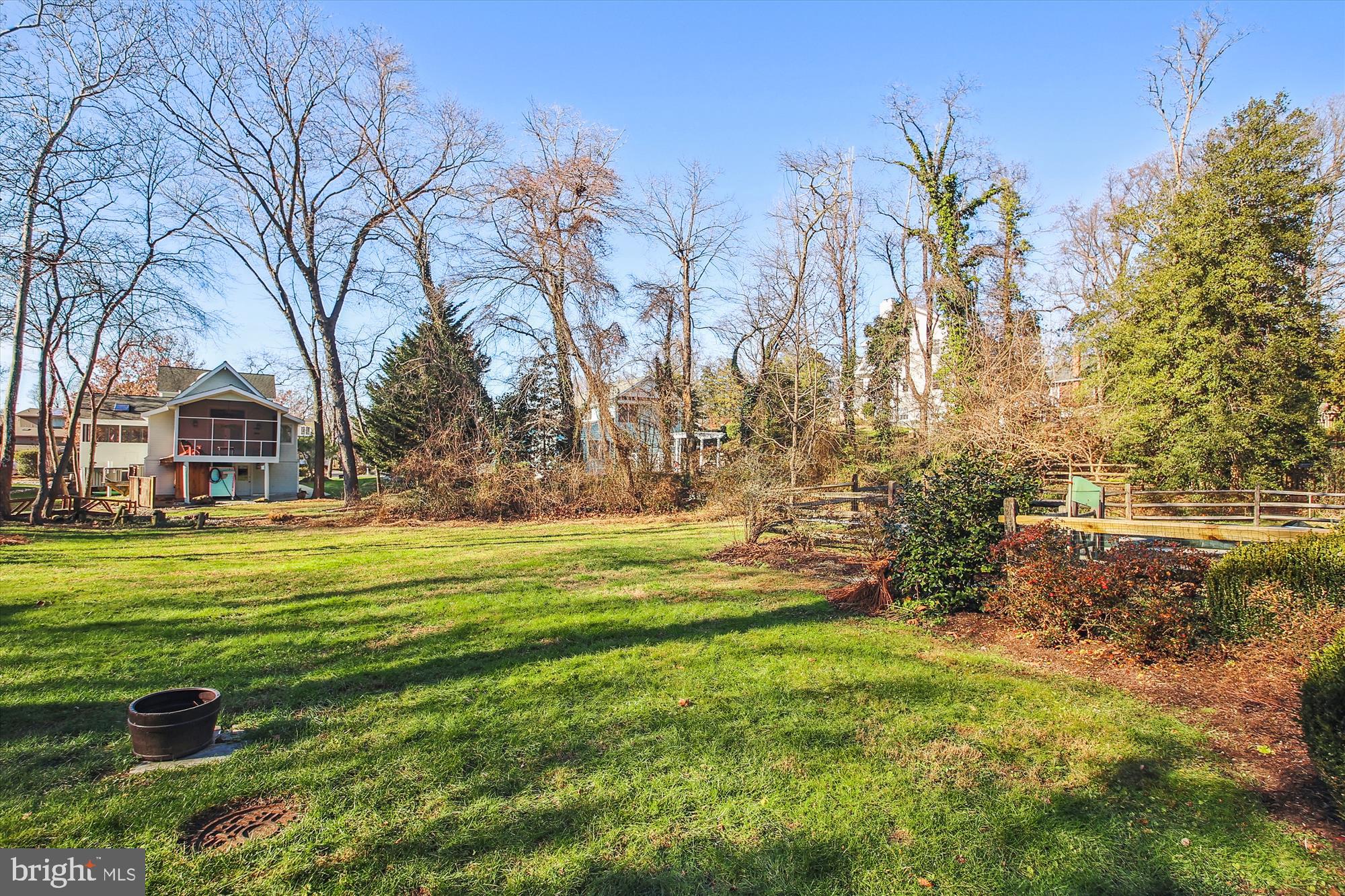 ROUND BAY - Residential