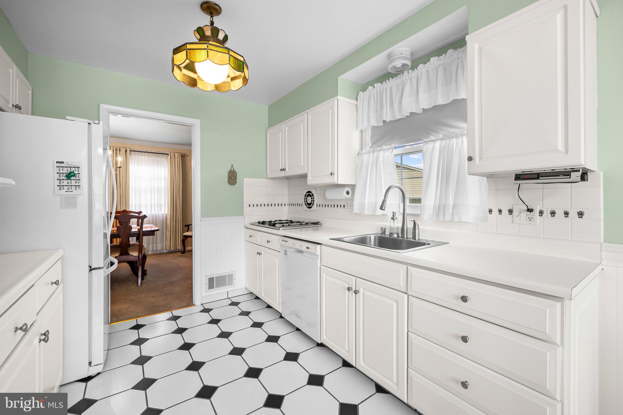 MEADOWLAND - Residential