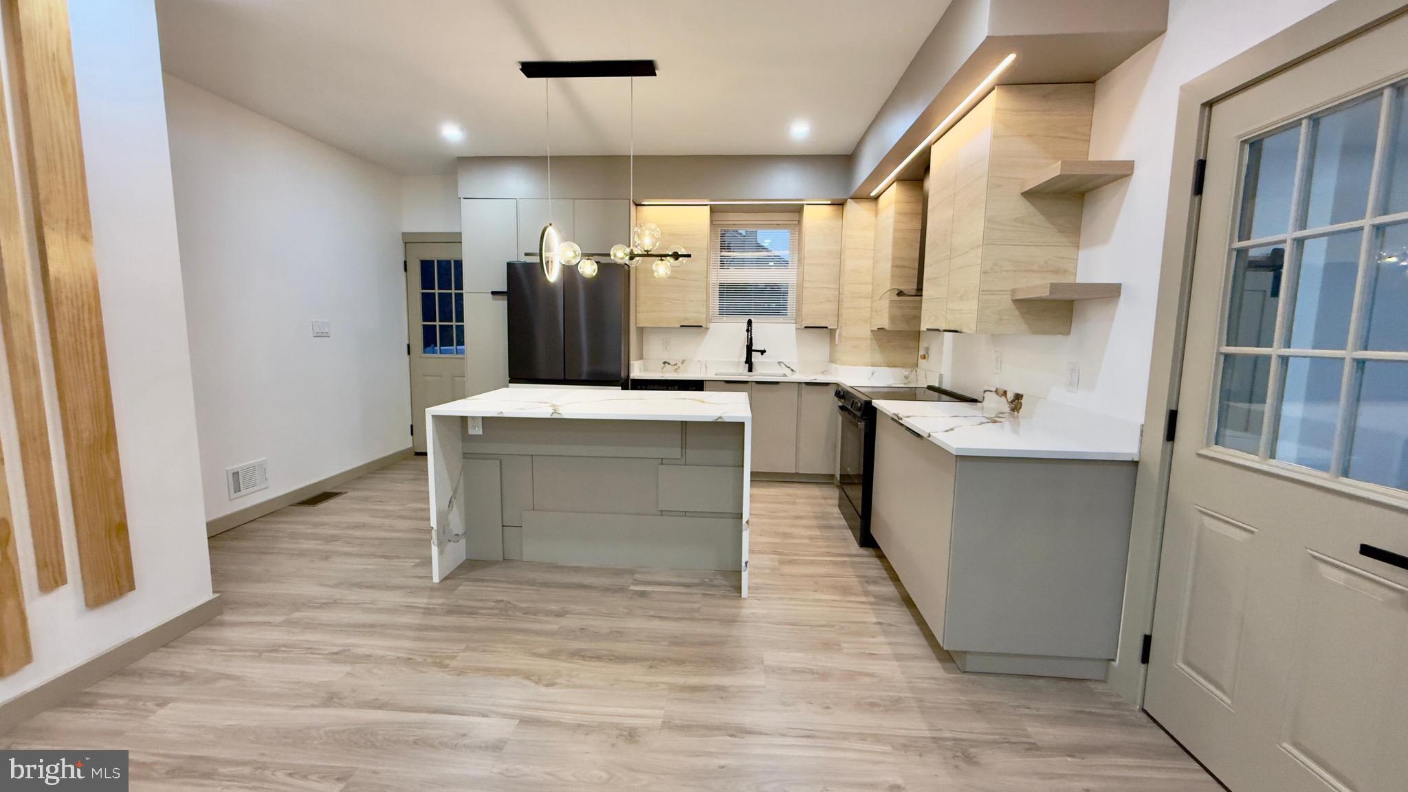 MUHLENBERG PARK - Residential