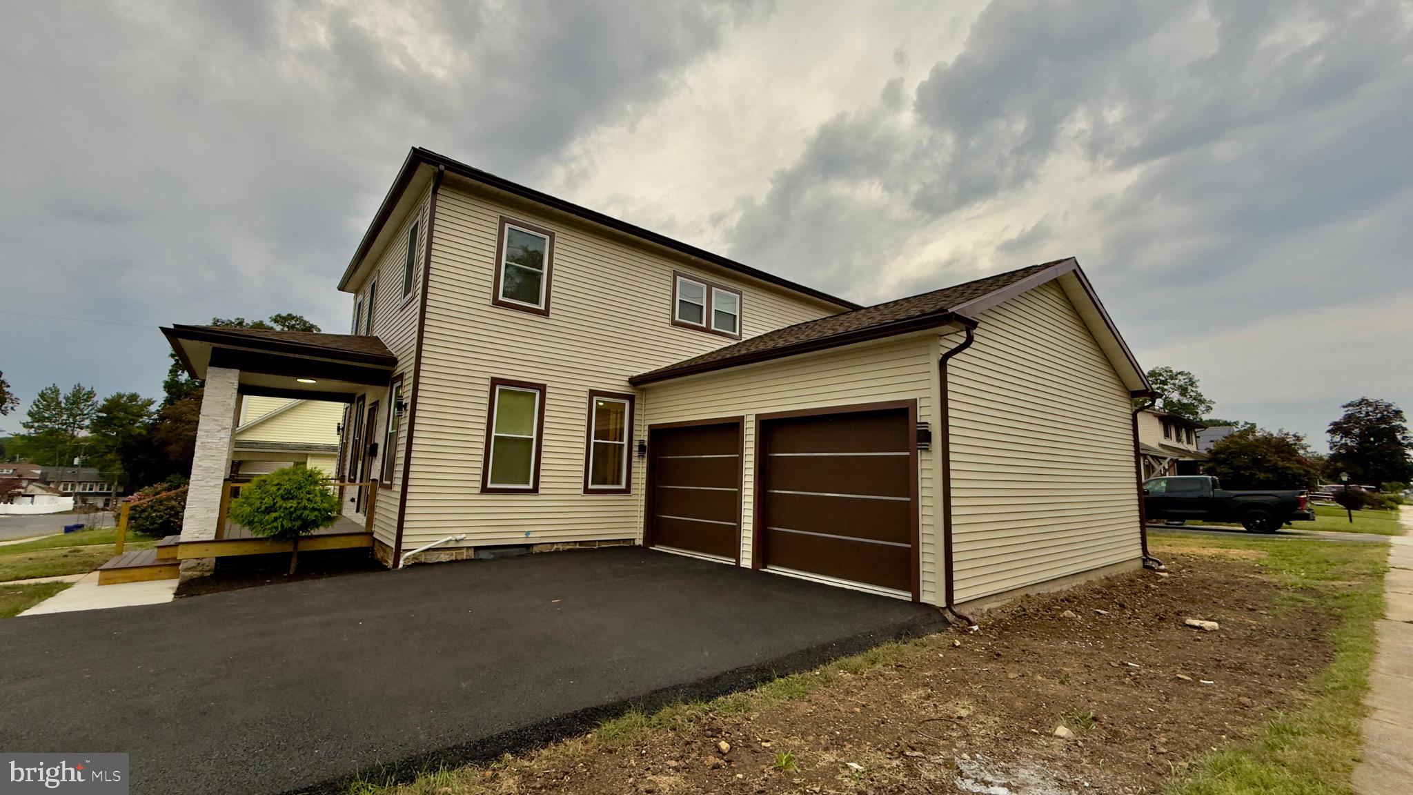 MUHLENBERG PARK - Residential