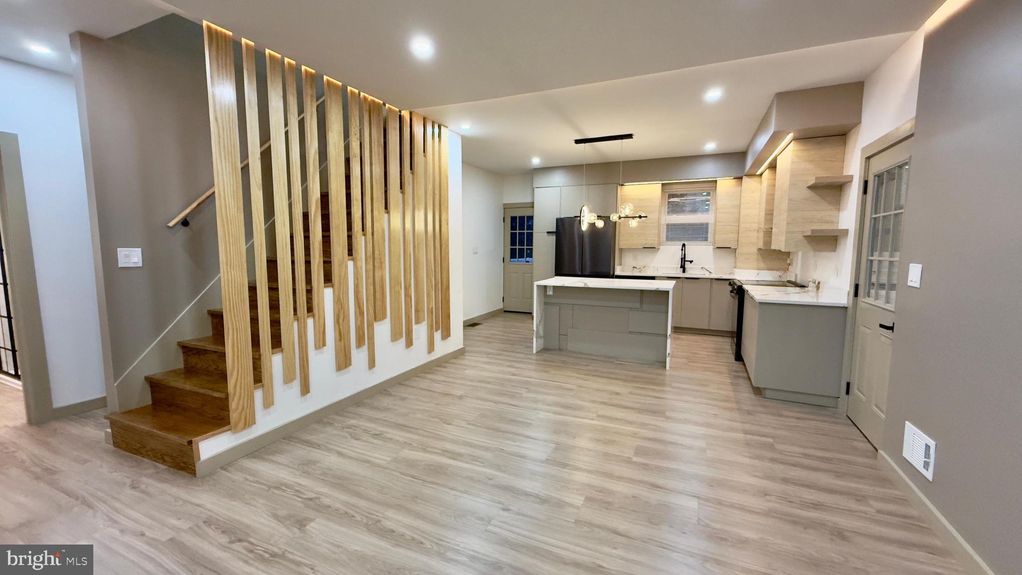 MUHLENBERG PARK - Residential