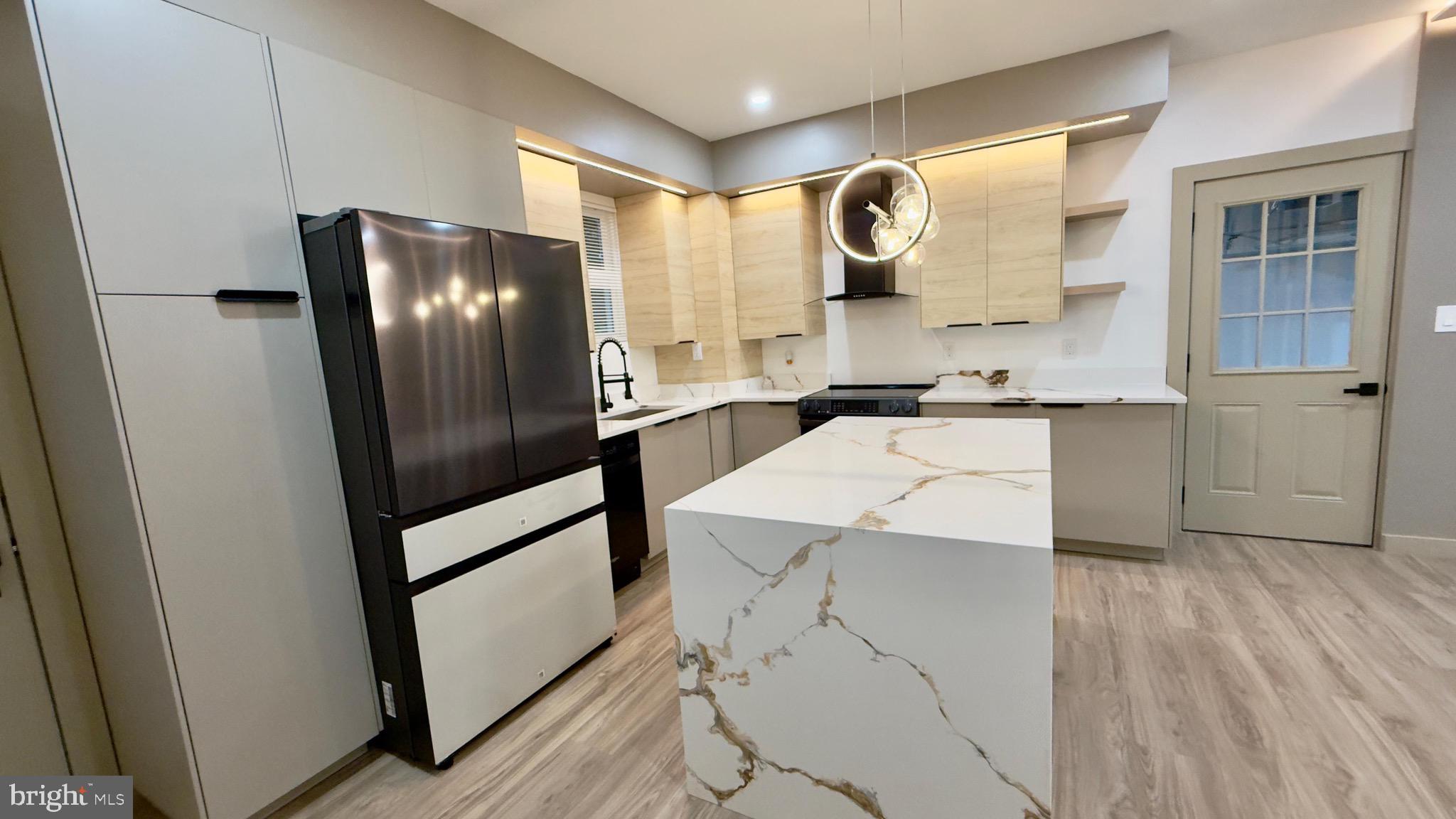 MUHLENBERG PARK - Residential