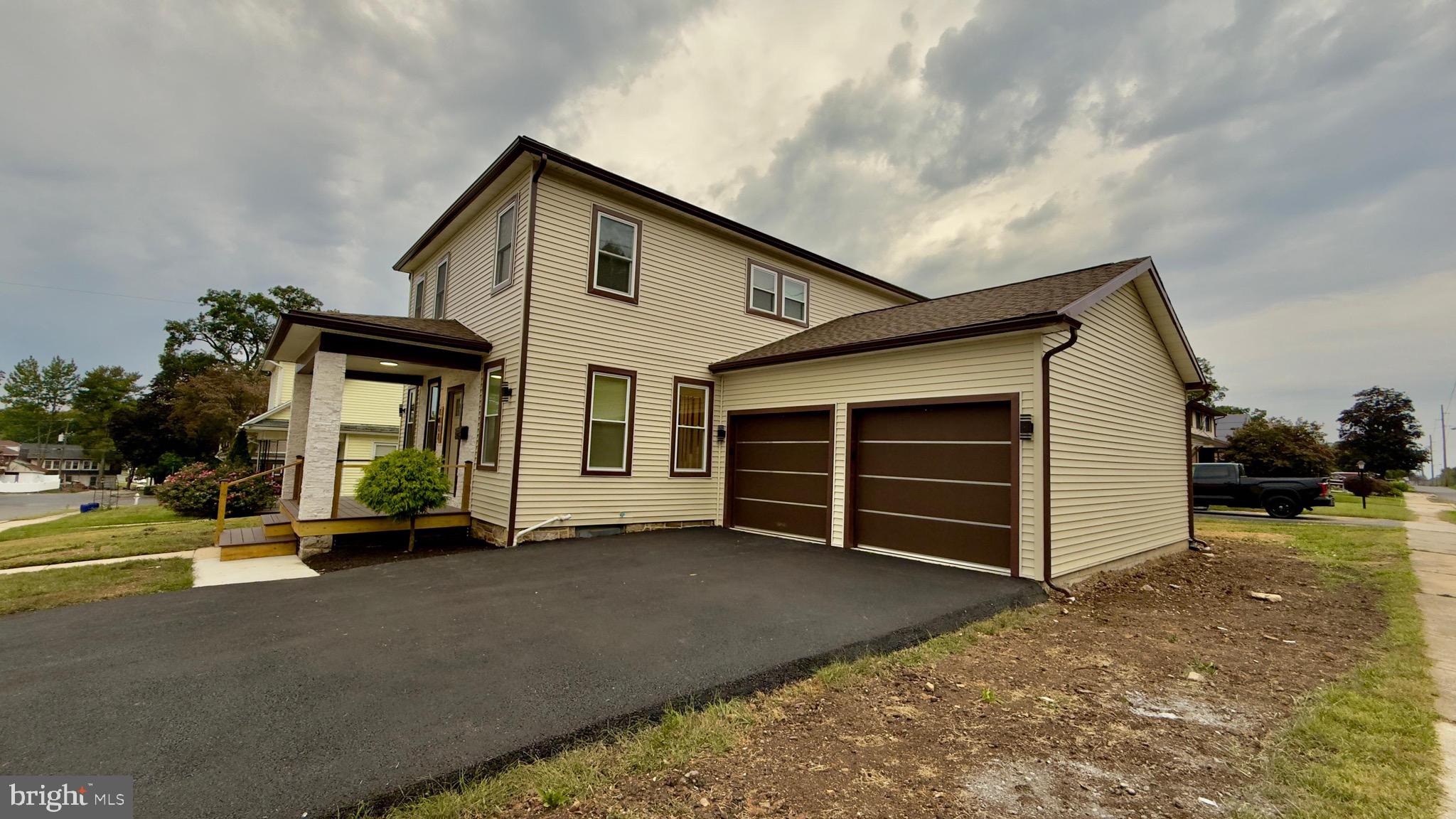 MUHLENBERG PARK - Residential