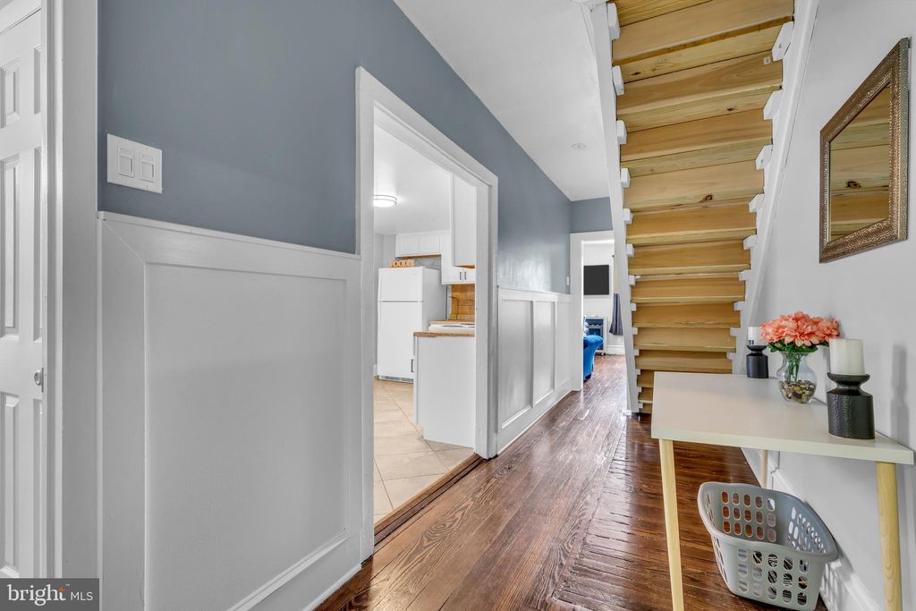 Photo of 905 W Marshall Street, NORRISTOWN, PA 19401 (MLS # PAMC2152998)