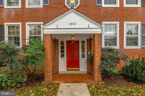 2932 S BUCHANAN STREET B2 ARLINGTON VA 22206