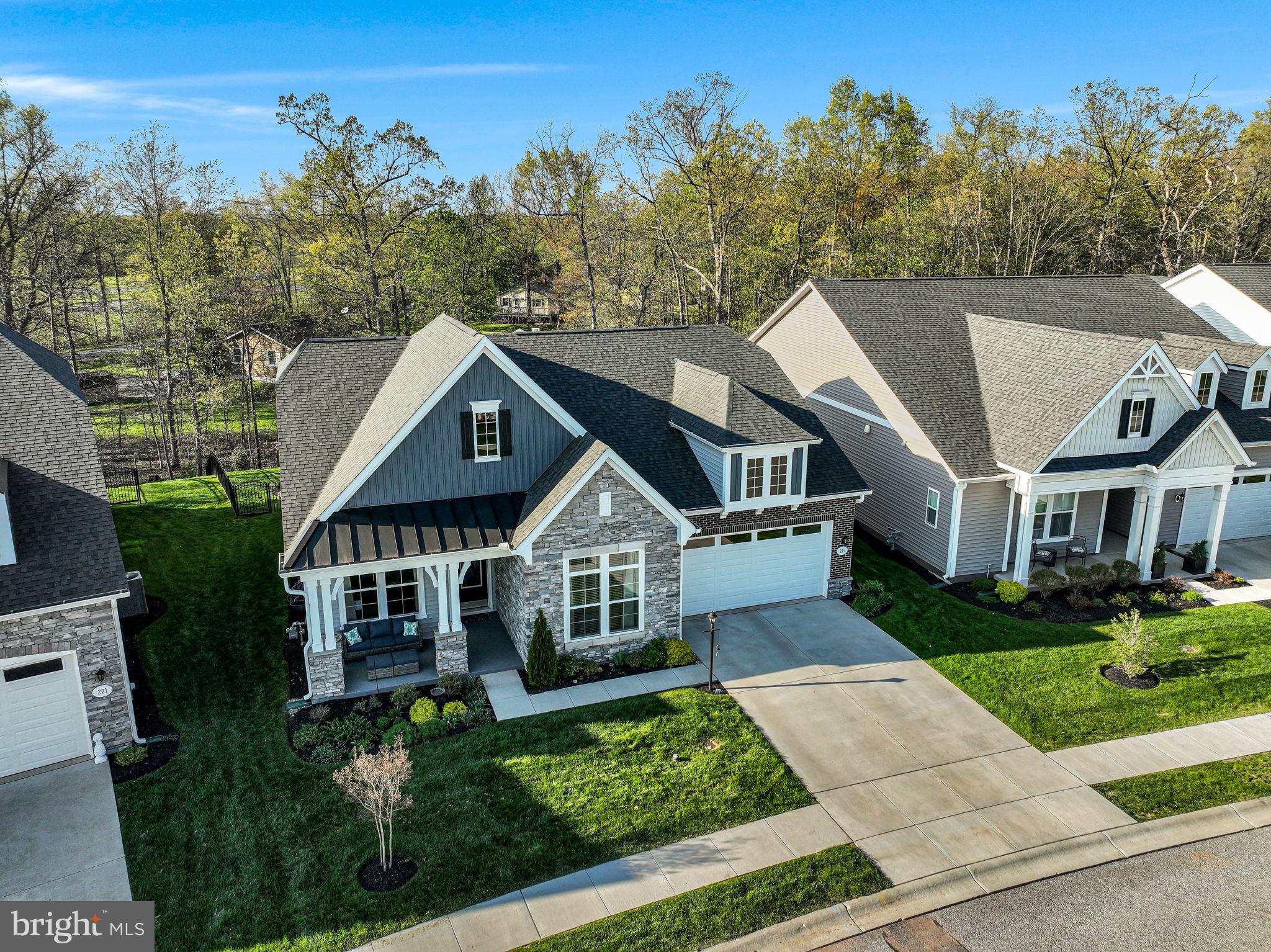 215 RUSTIC WOOD DRIVE