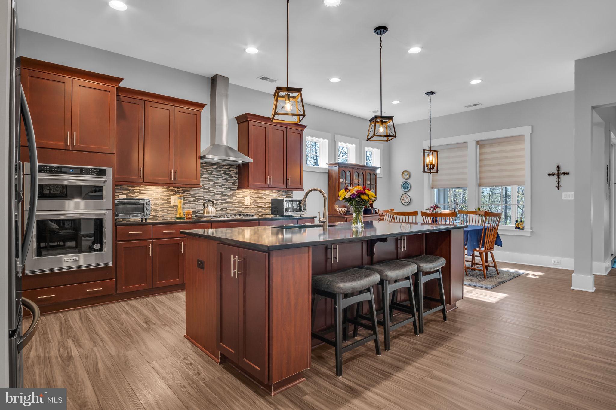 215 RUSTIC WOOD DRIVE