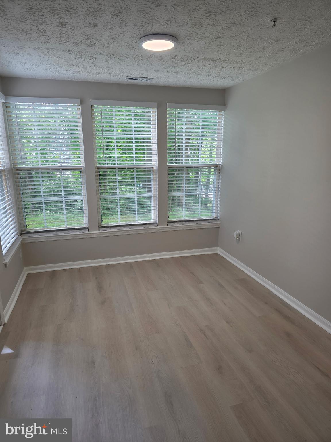 BRENTWOOD CONDO - Residential