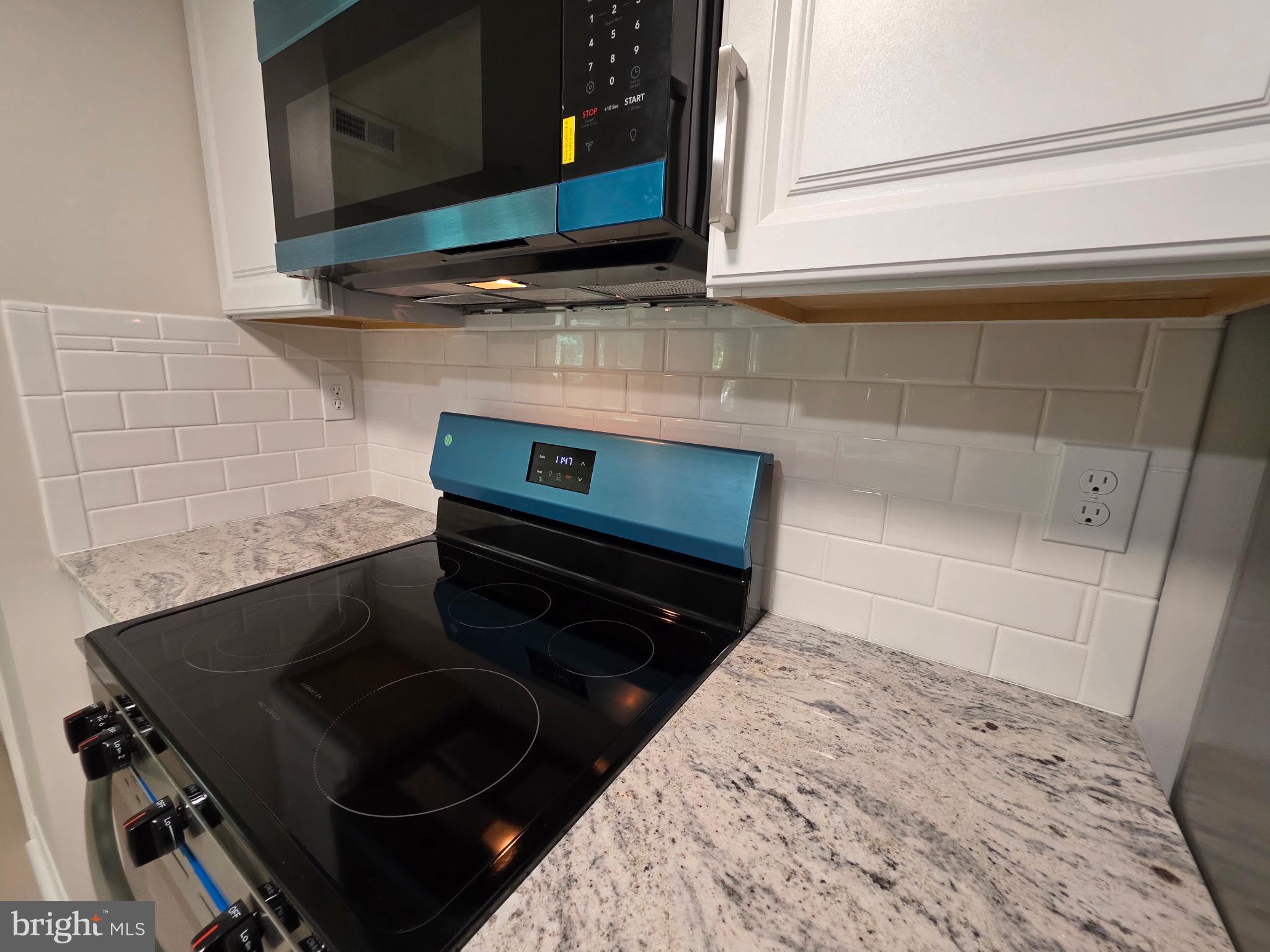 BRENTWOOD CONDO - Residential