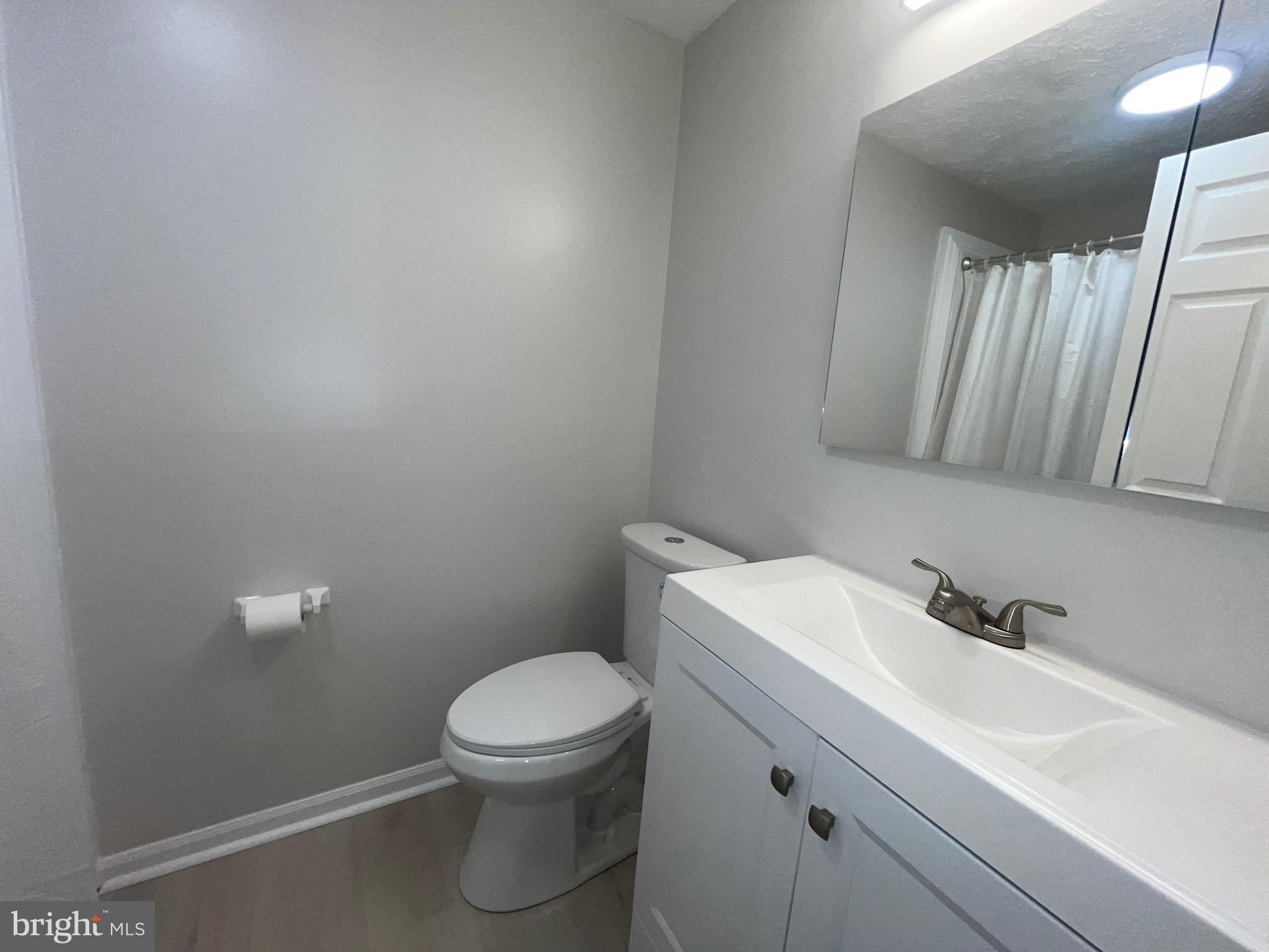 BRENTWOOD CONDO - Residential