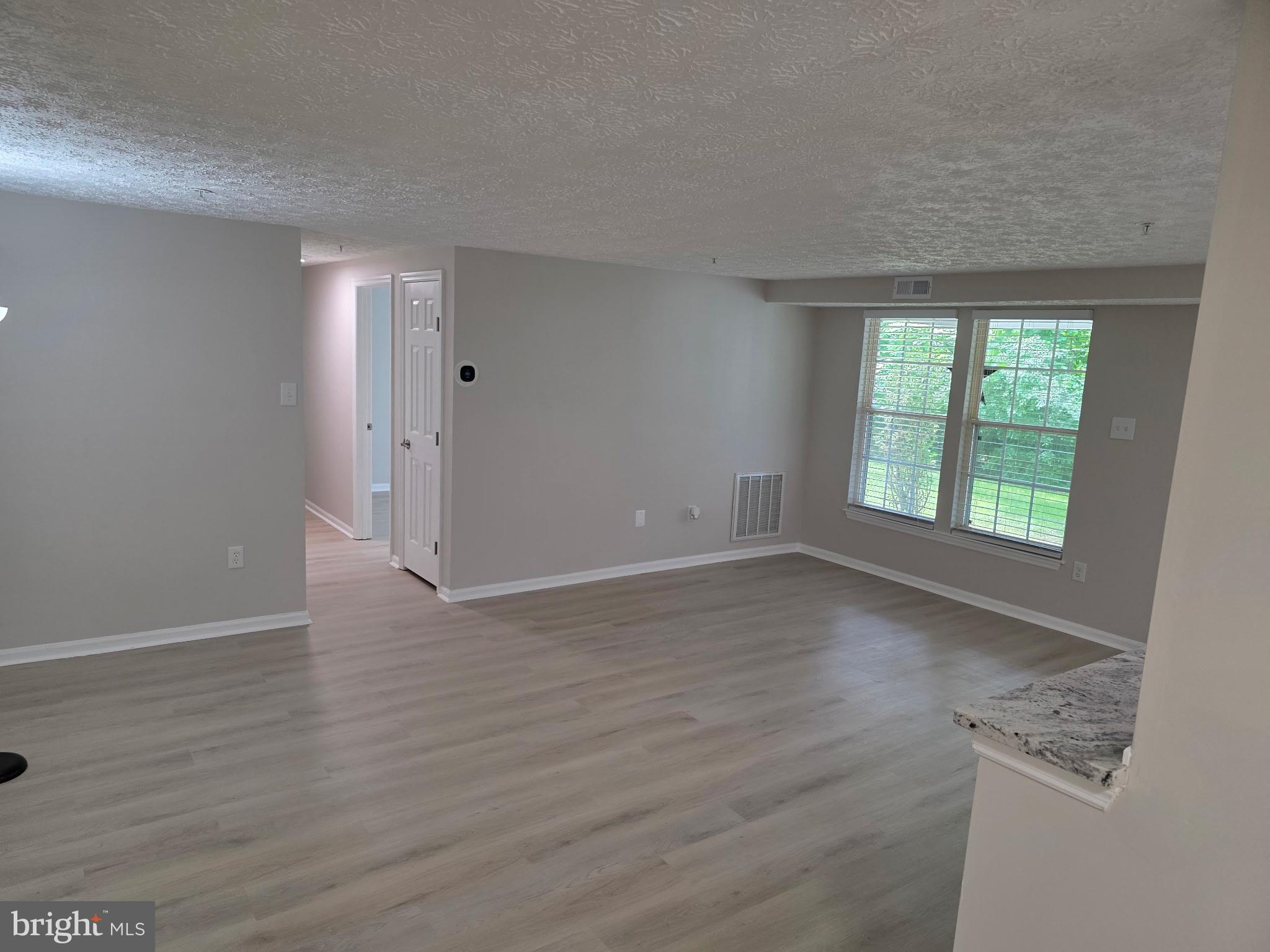 BRENTWOOD CONDO - Residential