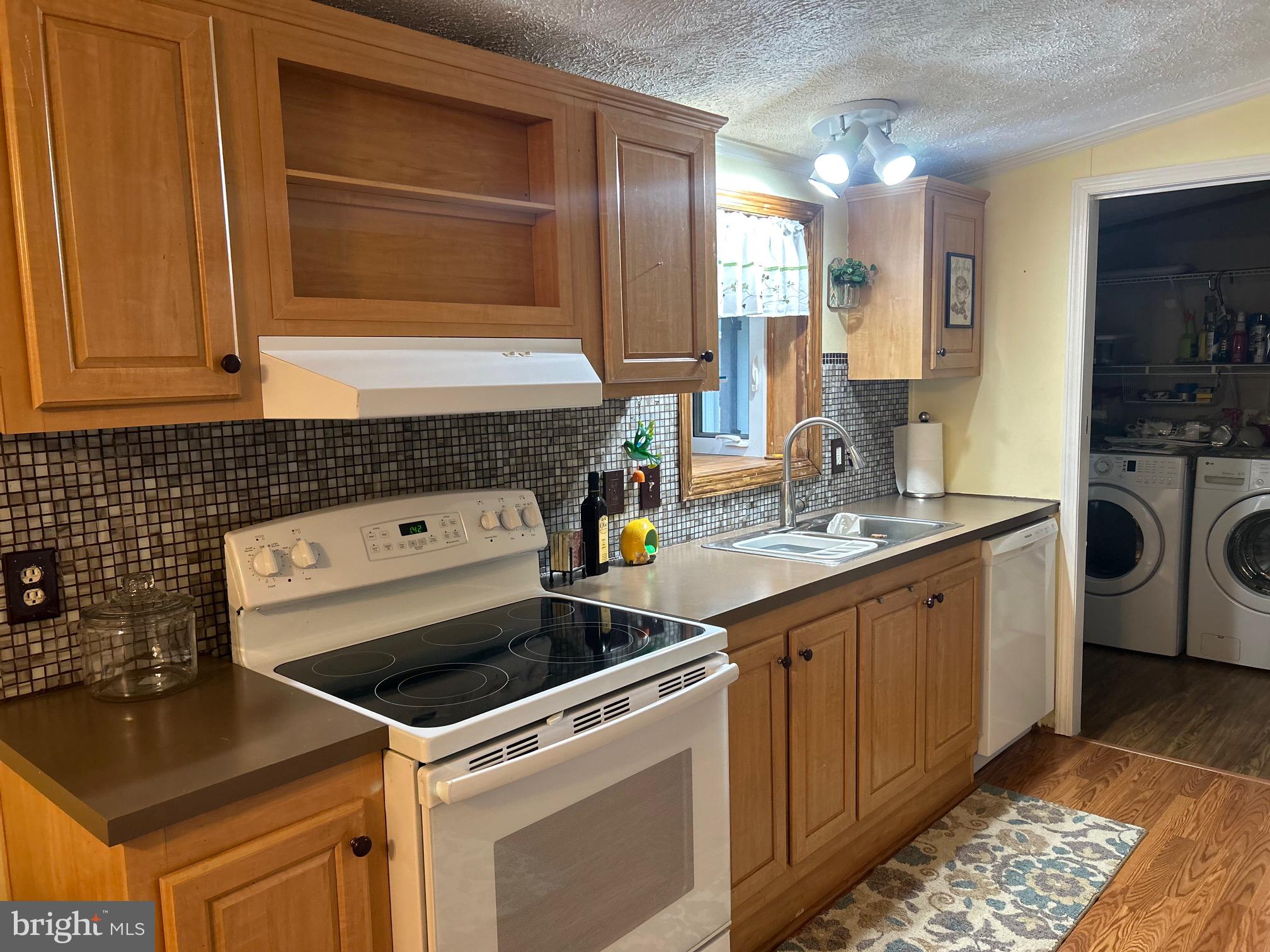 EAGLE VIEW - Residential