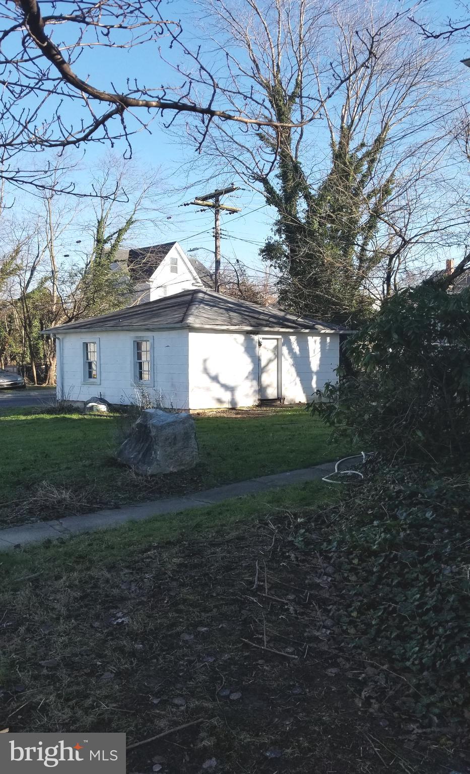 HAMILTON HILLS - Residential