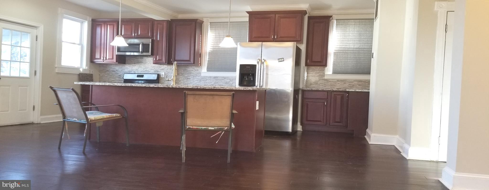 HAMILTON HILLS - Residential