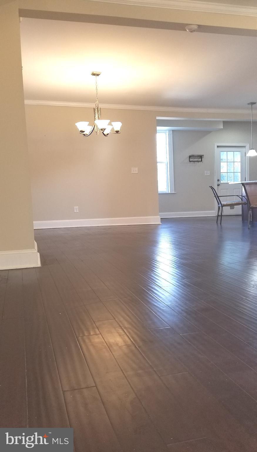 HAMILTON HILLS - Residential