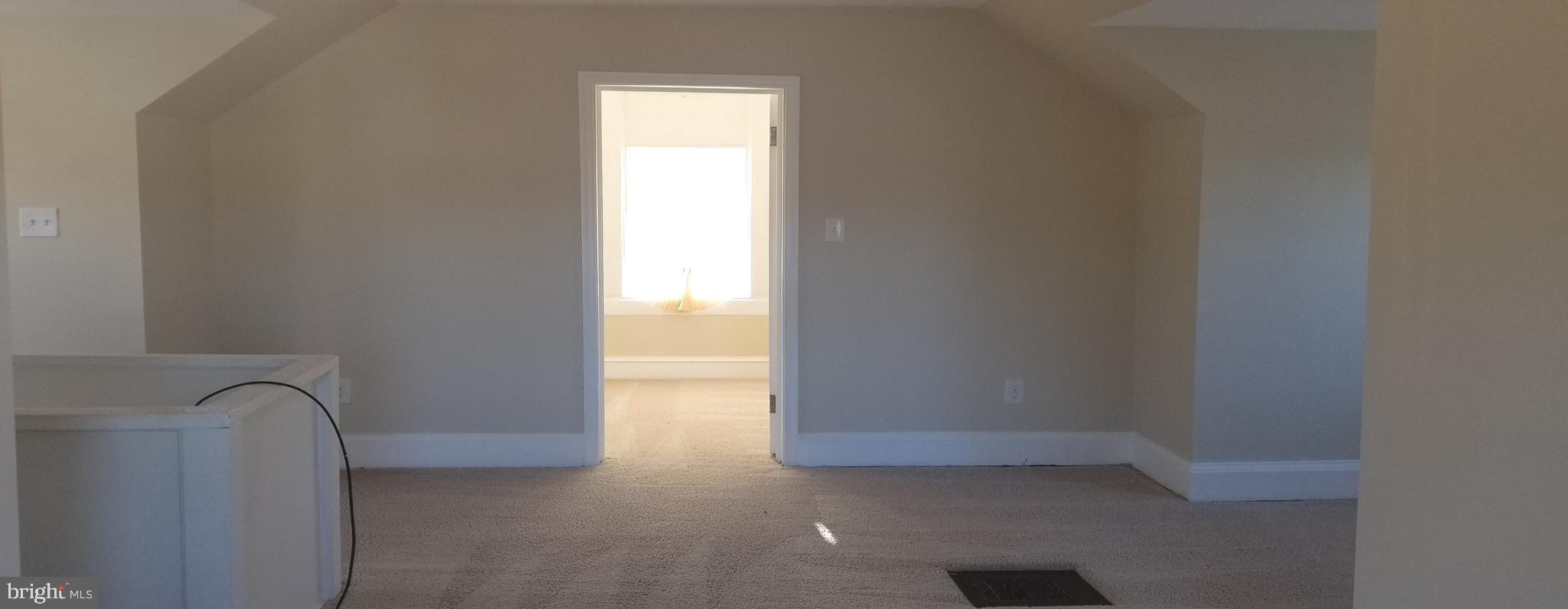 HAMILTON HILLS - Residential