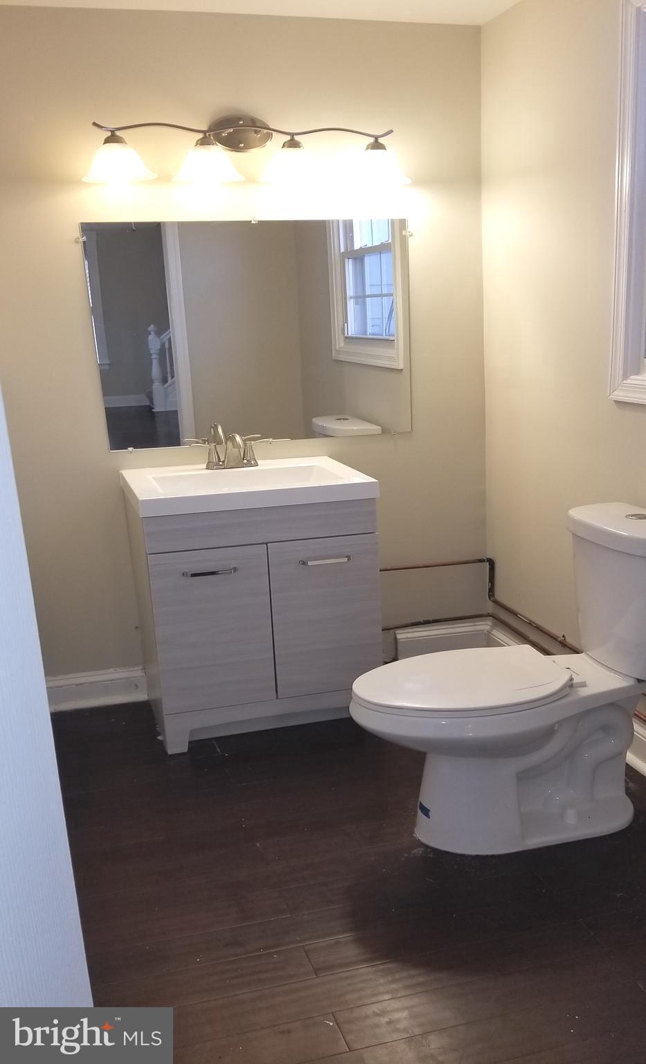 HAMILTON HILLS - Residential