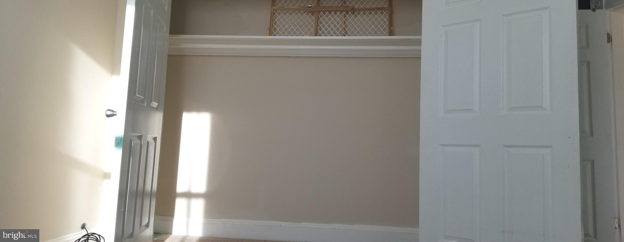 HAMILTON HILLS - Residential