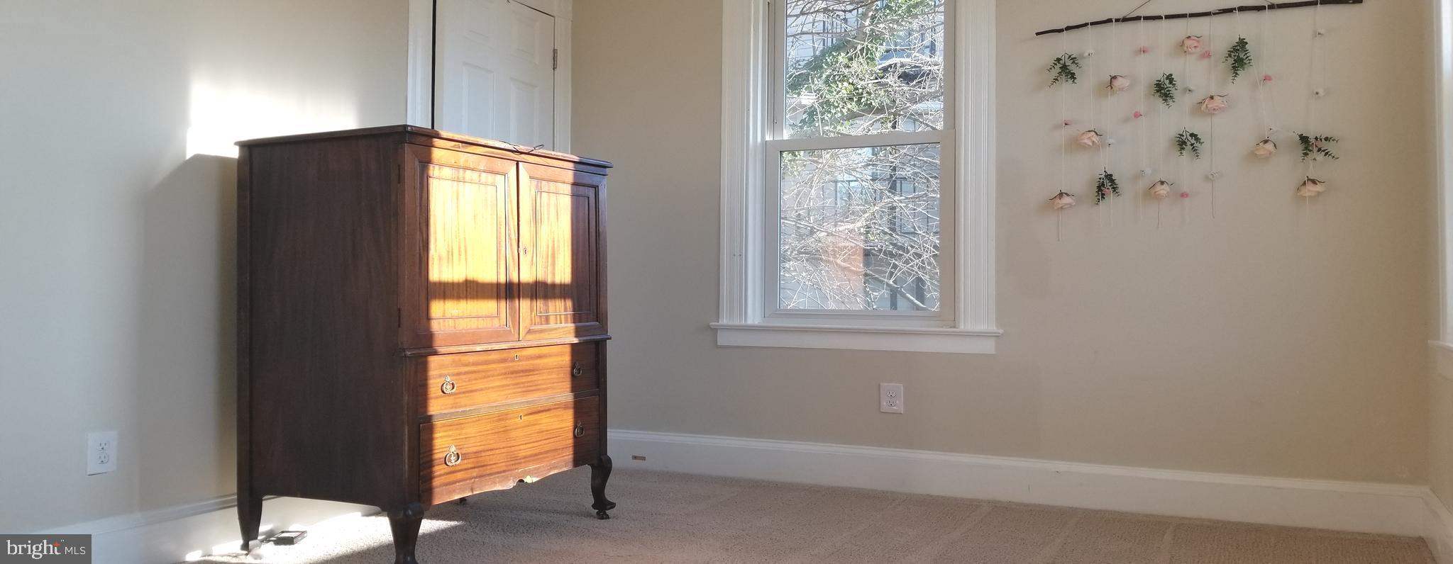 HAMILTON HILLS - Residential