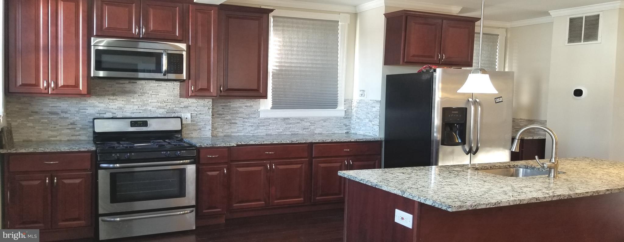 HAMILTON HILLS - Residential