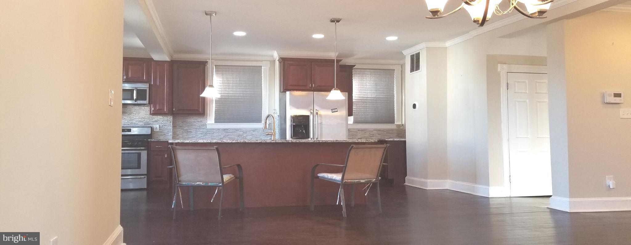 HAMILTON HILLS - Residential