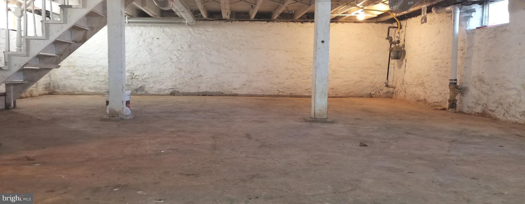 HAMILTON HILLS - Residential