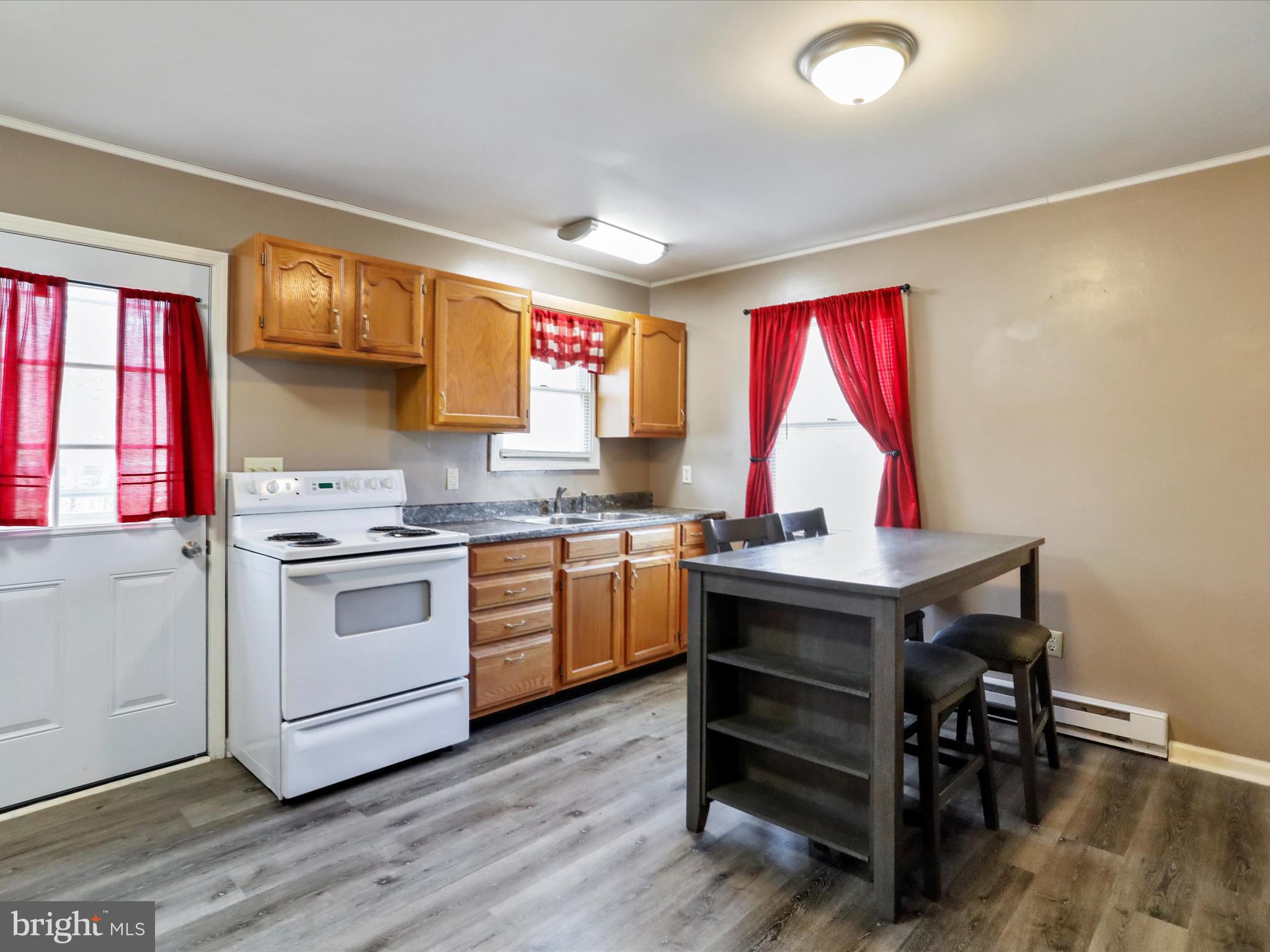 NEW CREEK DISTRICT - Residential