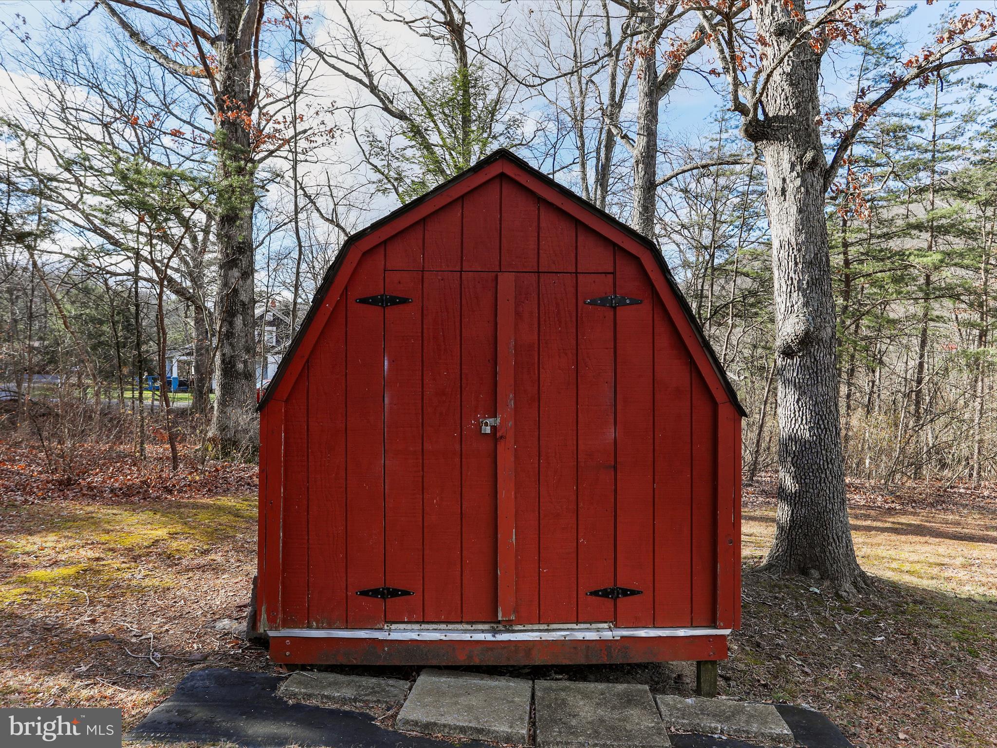 NEW CREEK DISTRICT - Residential