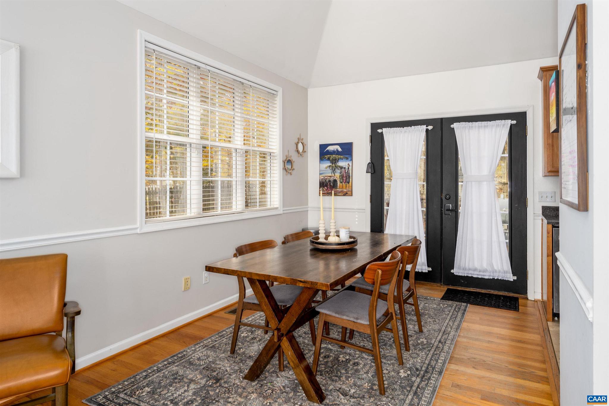 LAKE MONTICELLO - Residential