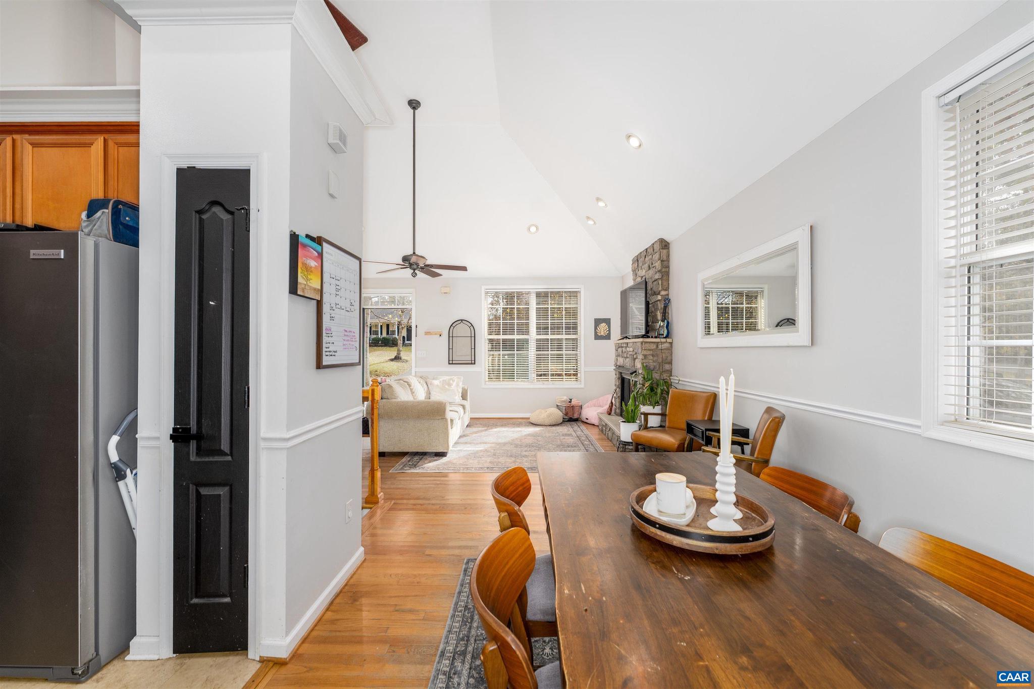 LAKE MONTICELLO - Residential