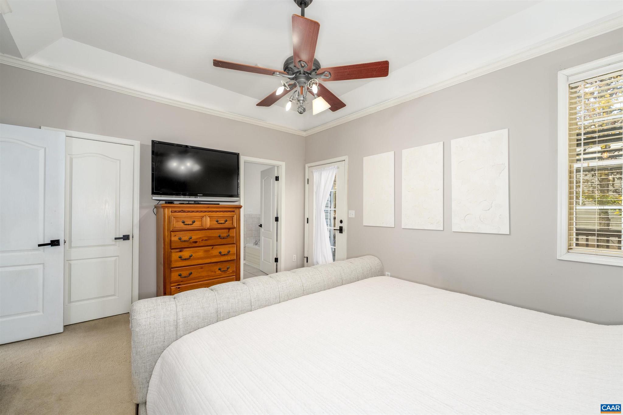 LAKE MONTICELLO - Residential