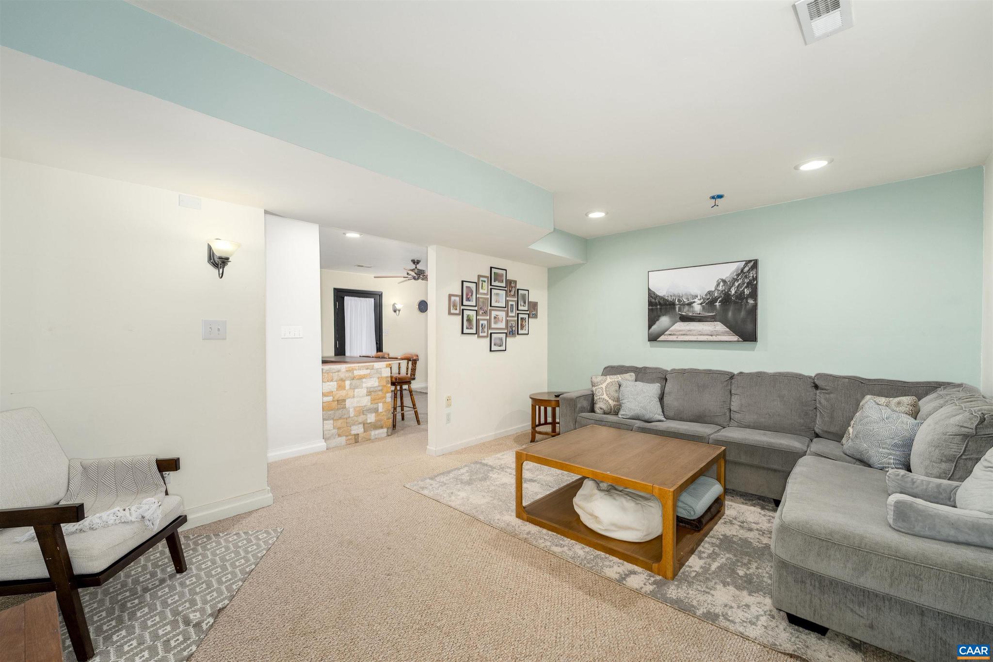 LAKE MONTICELLO - Residential