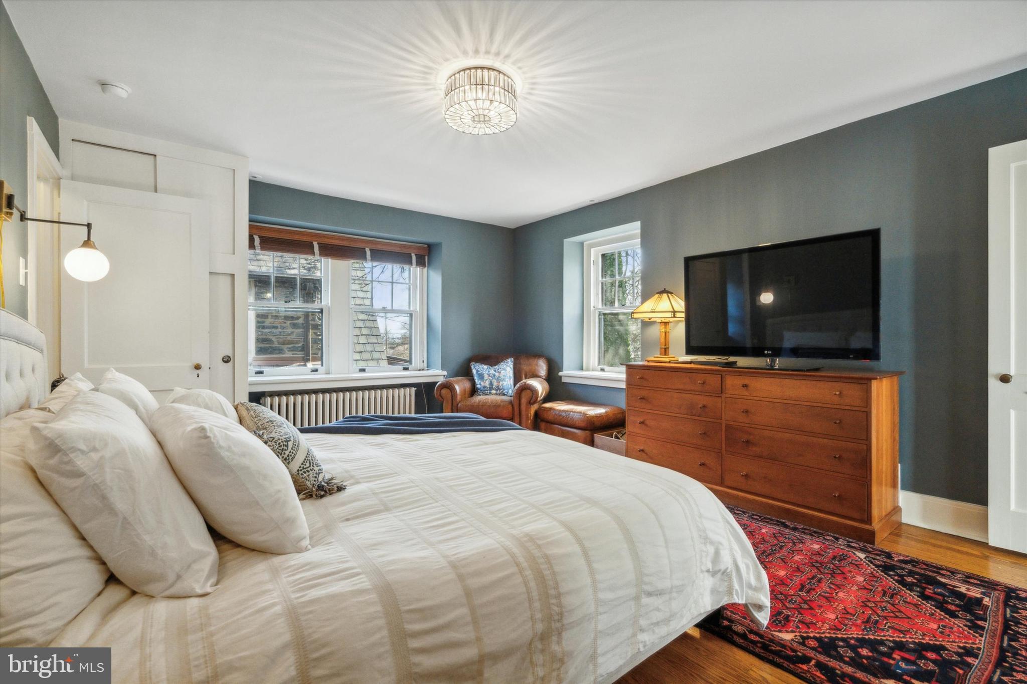 EAST FALLS - Residential