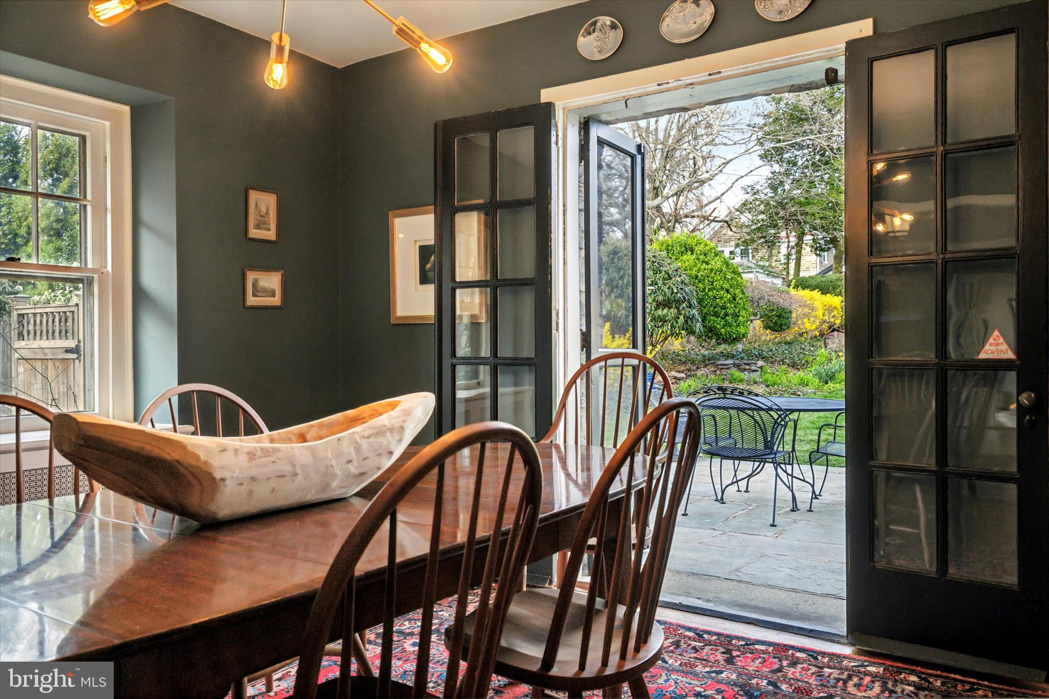 EAST FALLS - Residential