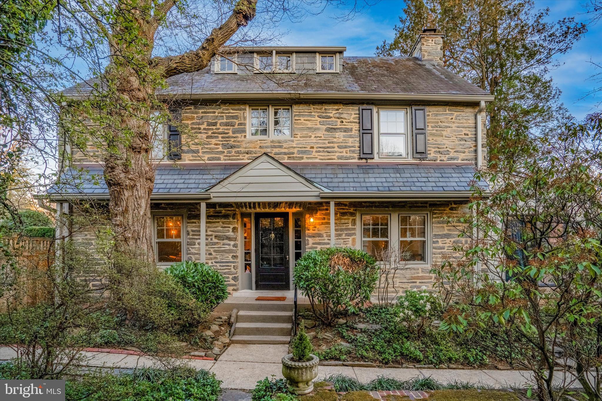 EAST FALLS - Residential