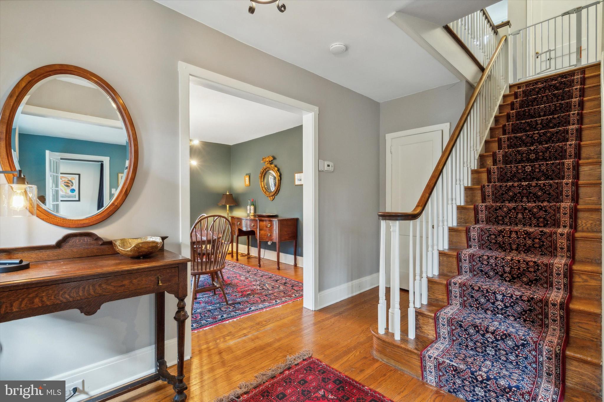 EAST FALLS - Residential