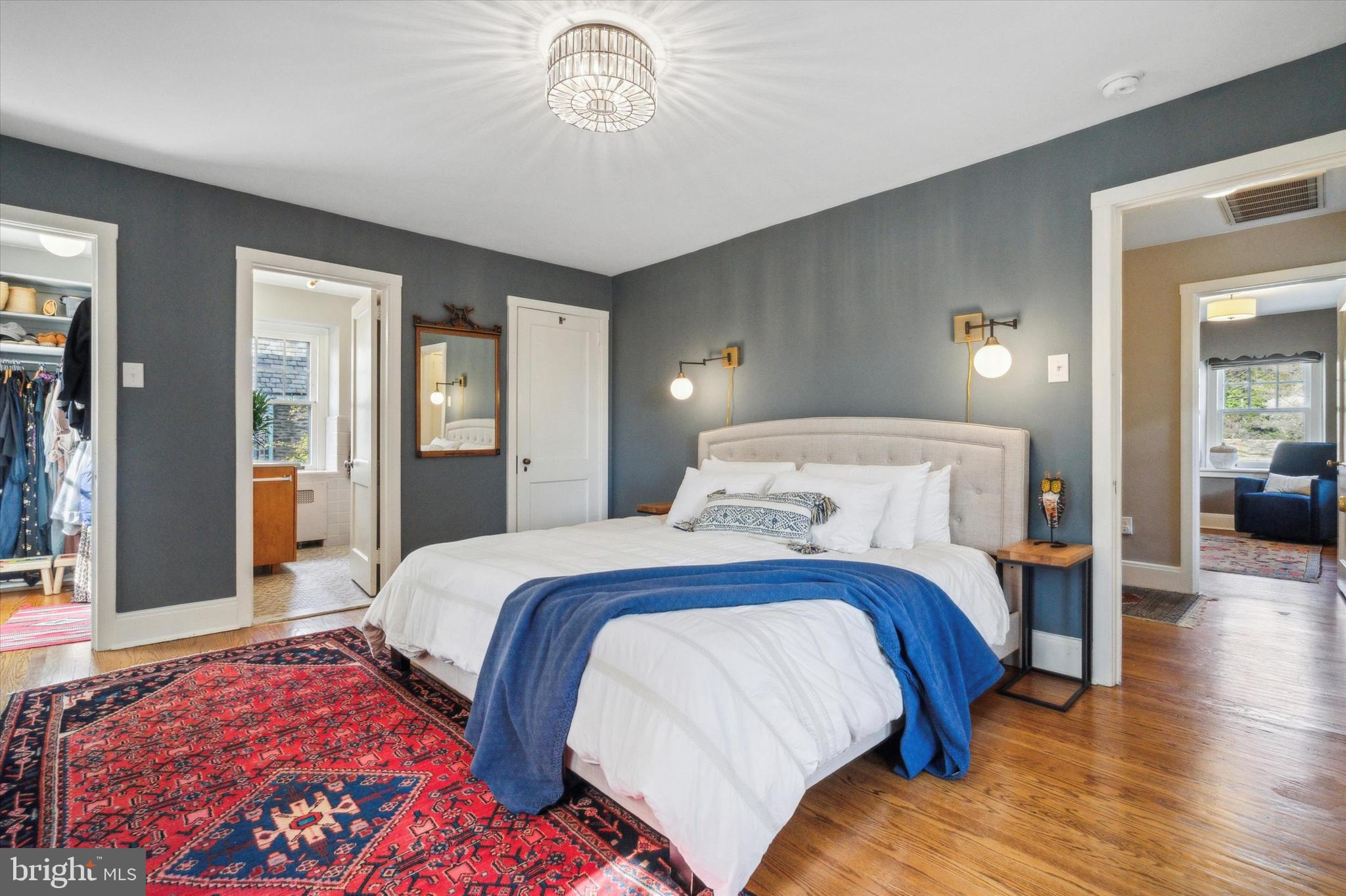 EAST FALLS - Residential
