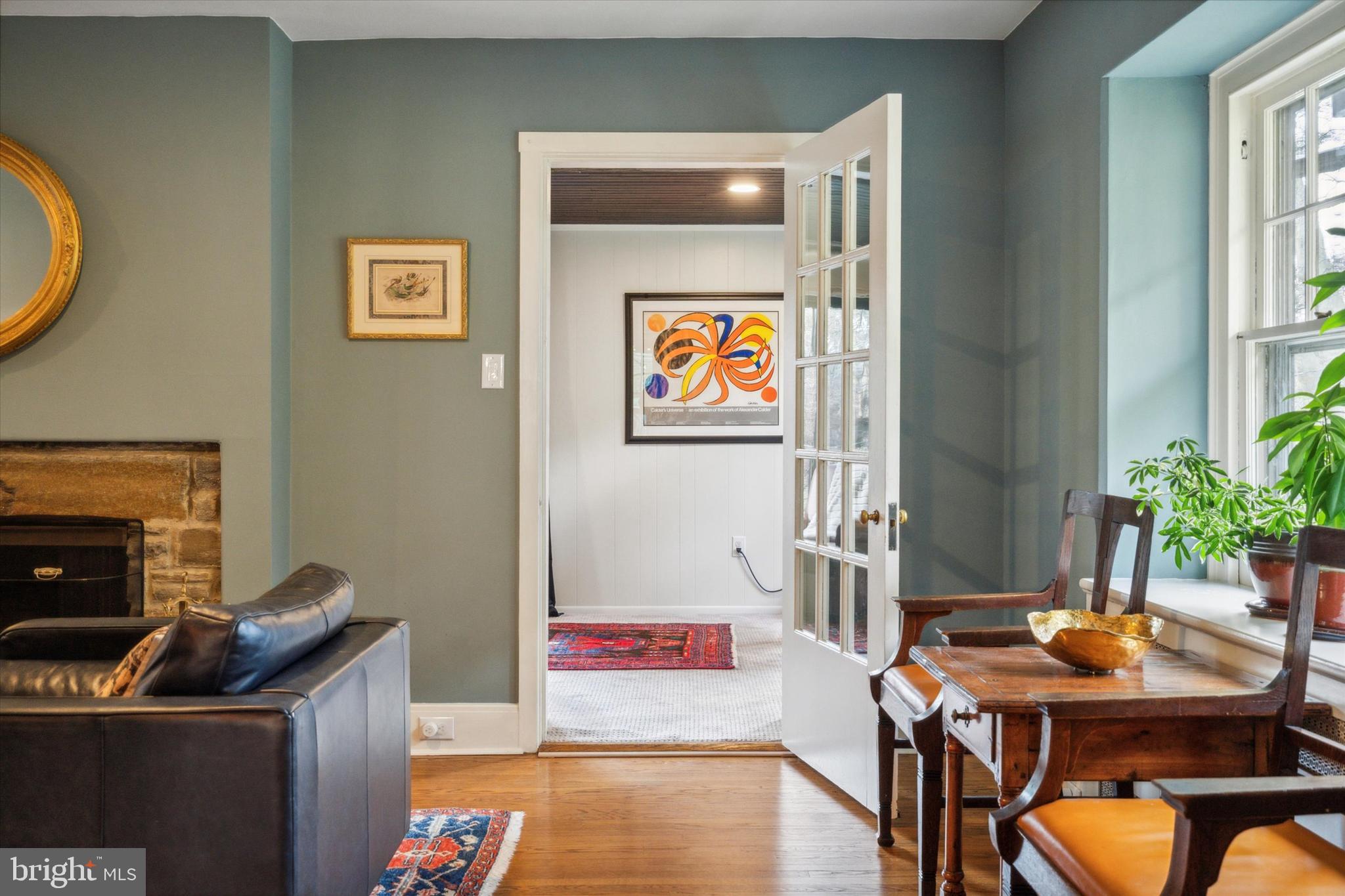 EAST FALLS - Residential
