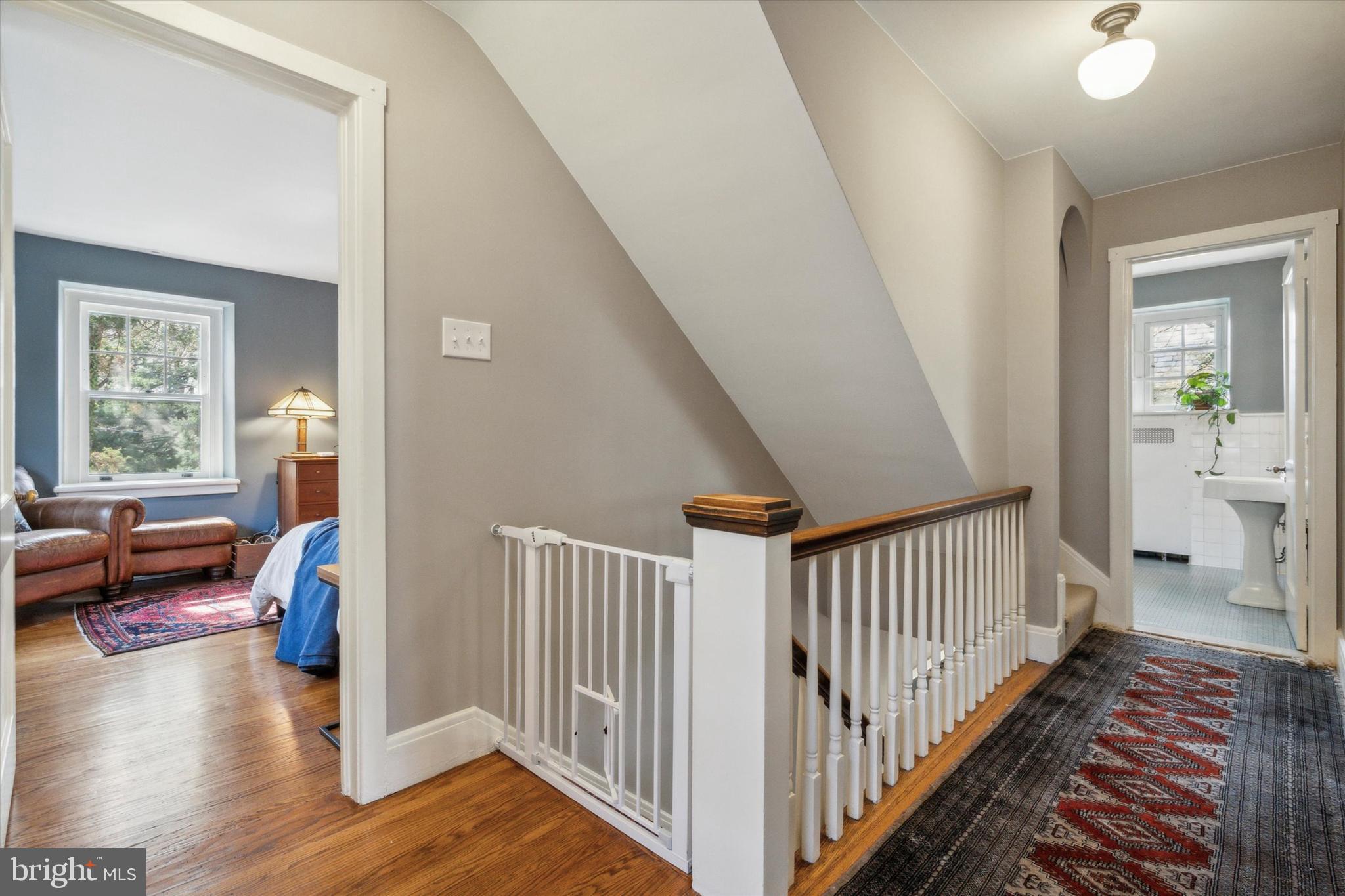 EAST FALLS - Residential