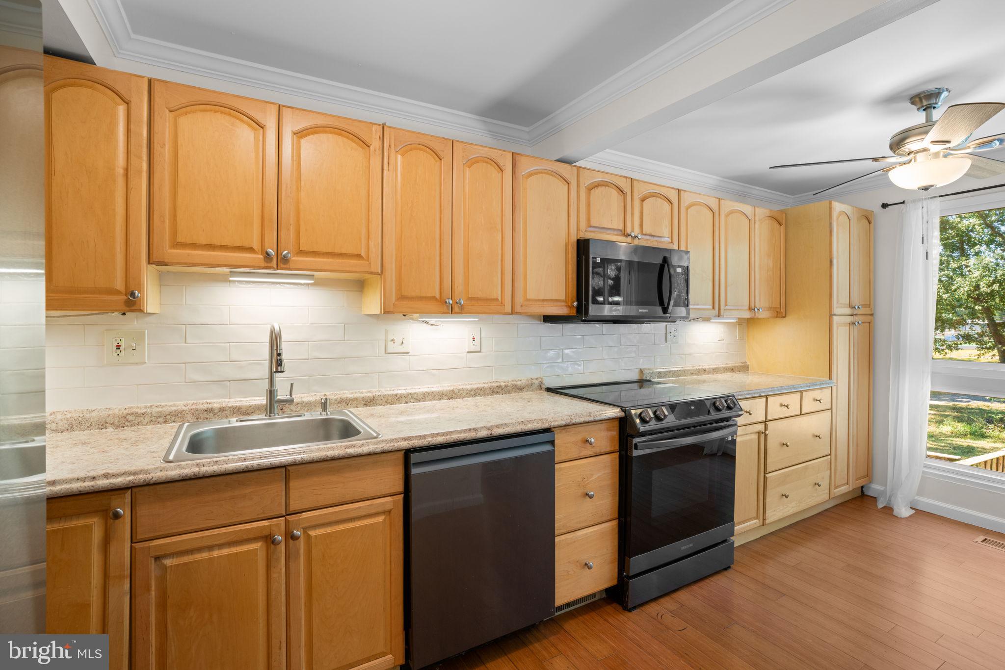 VILLAGE OF WILDE LAKE - Residential