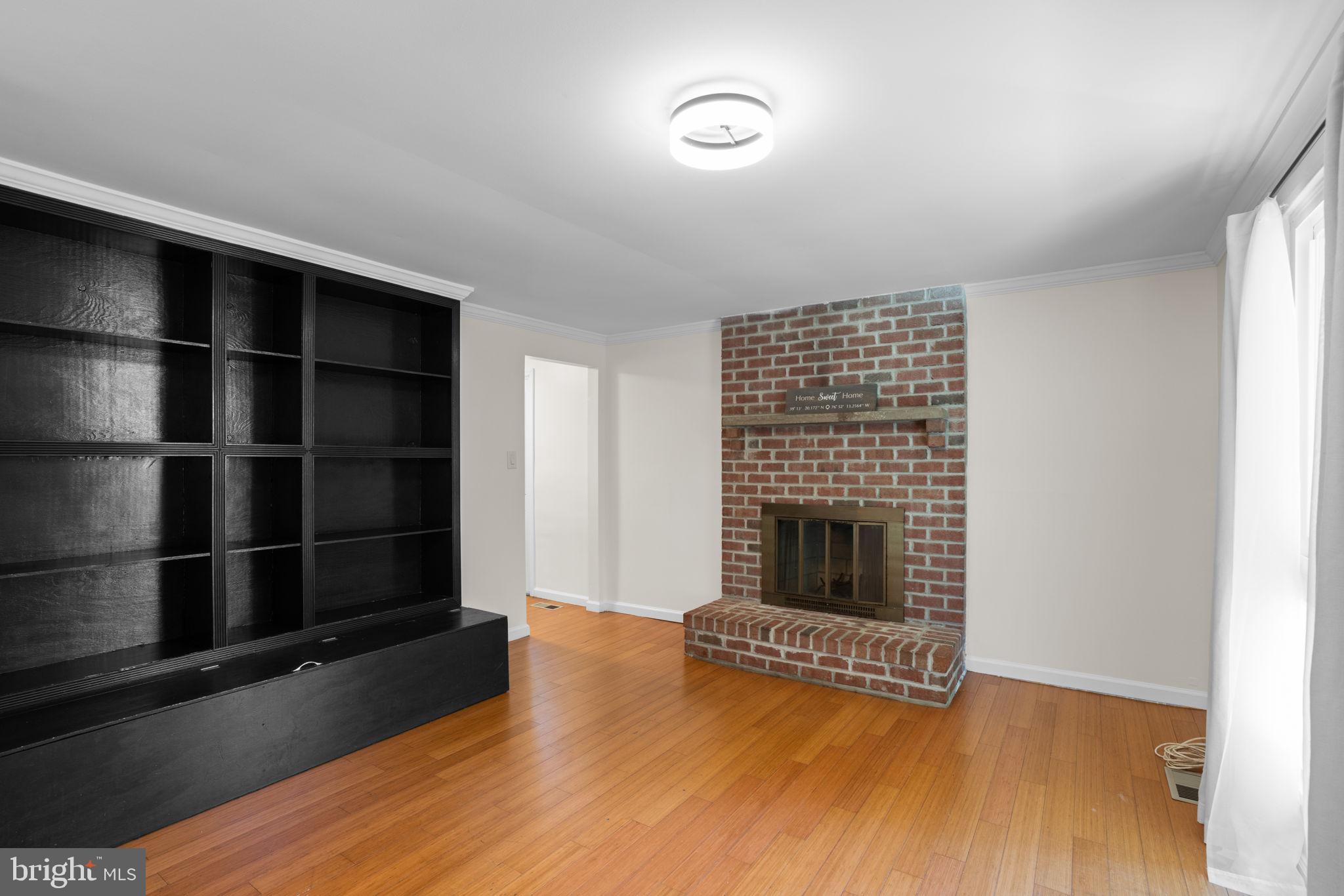 VILLAGE OF WILDE LAKE - Residential