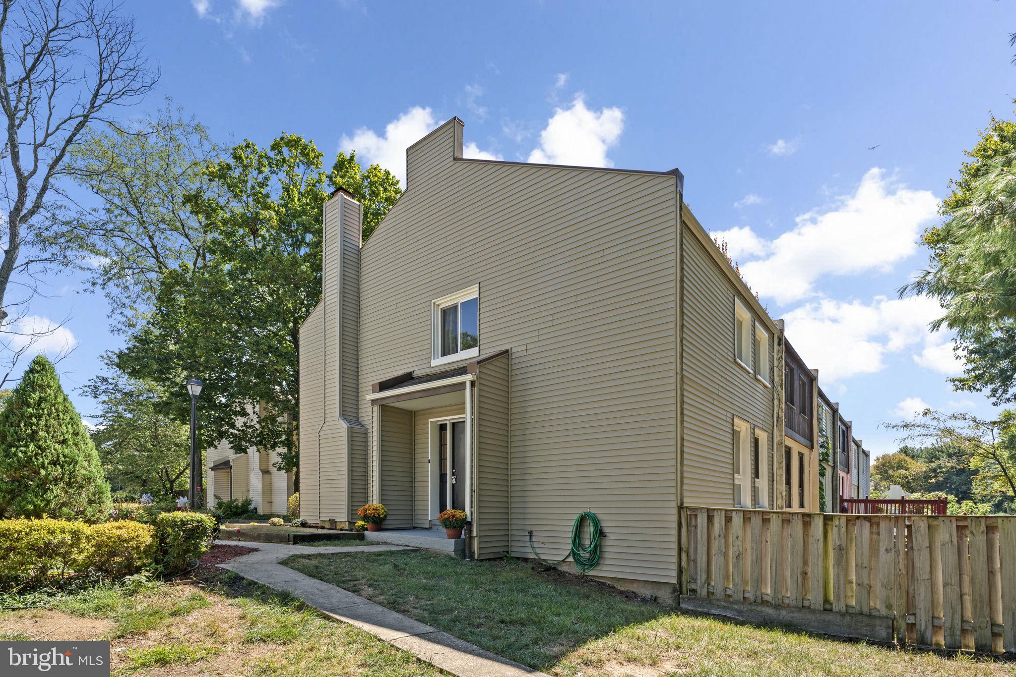 VILLAGE OF WILDE LAKE - Residential