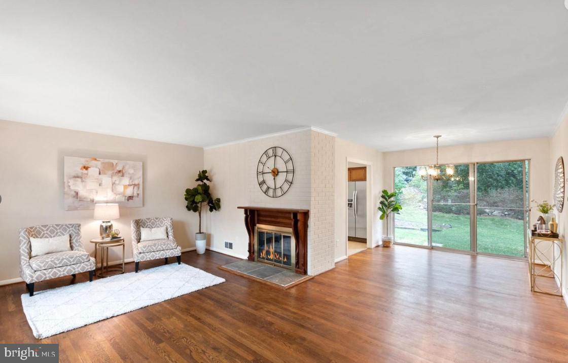 WEST SPRINGFIELD - Residential