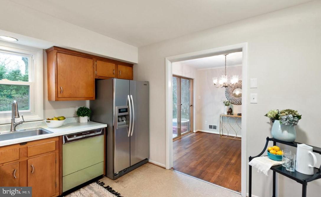 WEST SPRINGFIELD - Residential