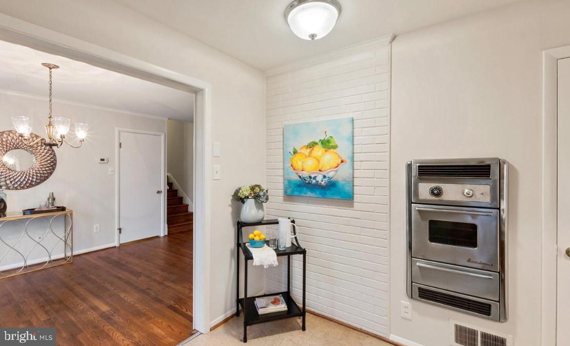 WEST SPRINGFIELD - Residential