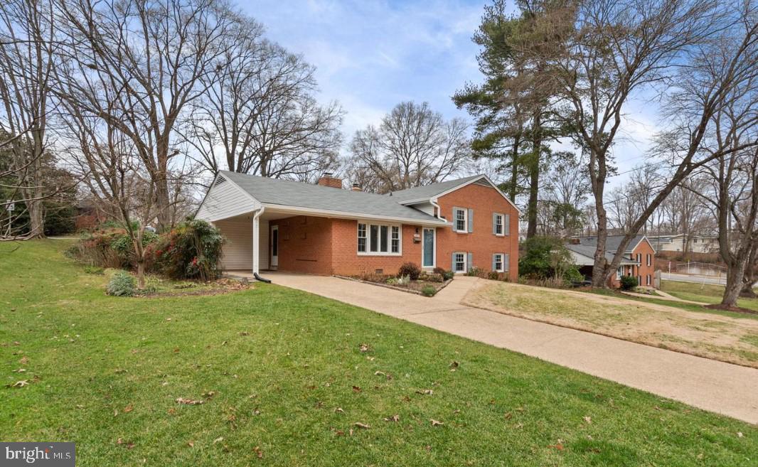 WEST SPRINGFIELD - Residential