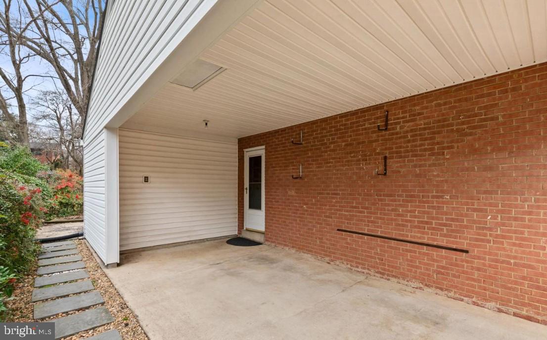 WEST SPRINGFIELD - Residential