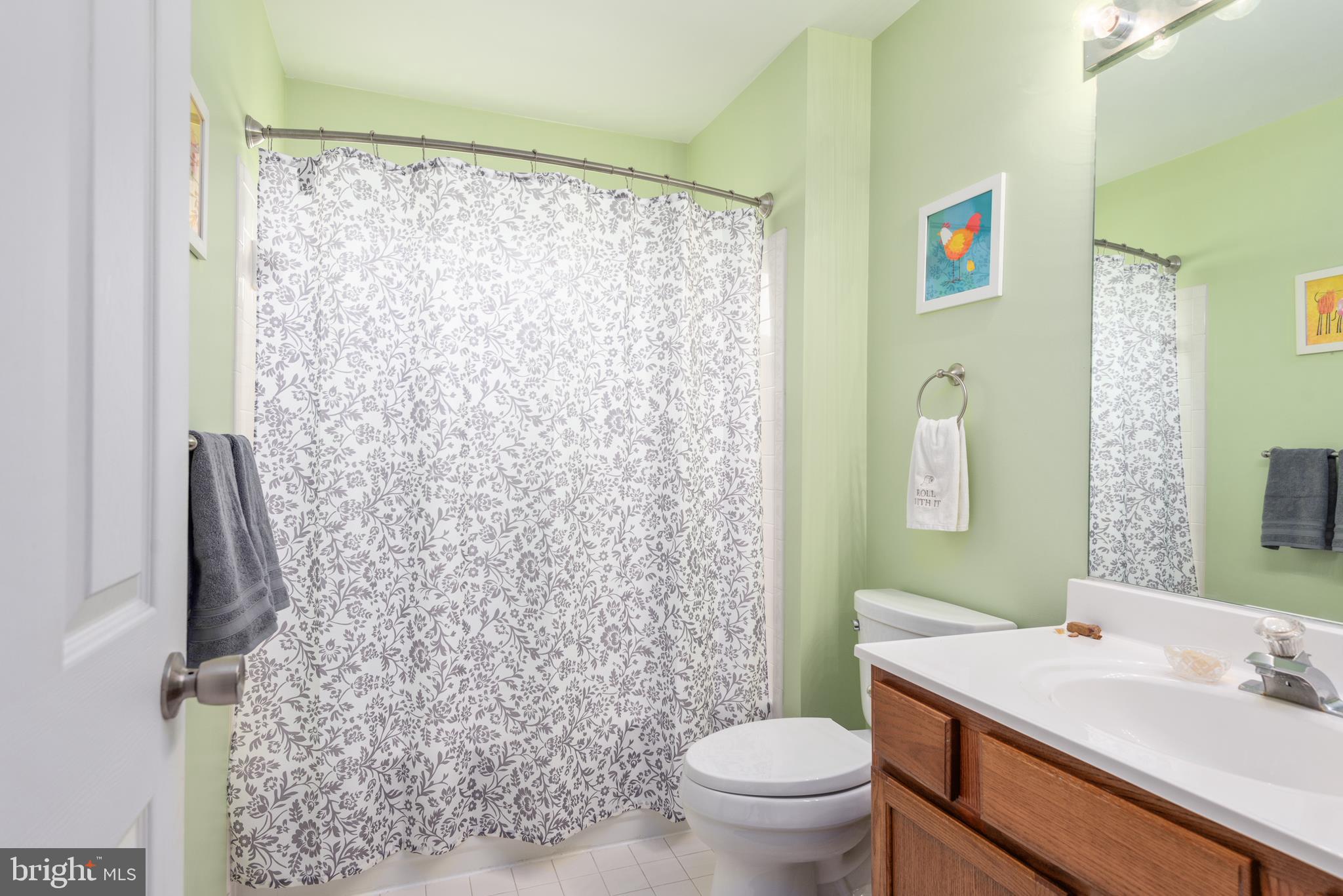 HAMPTON OAKS - Residential